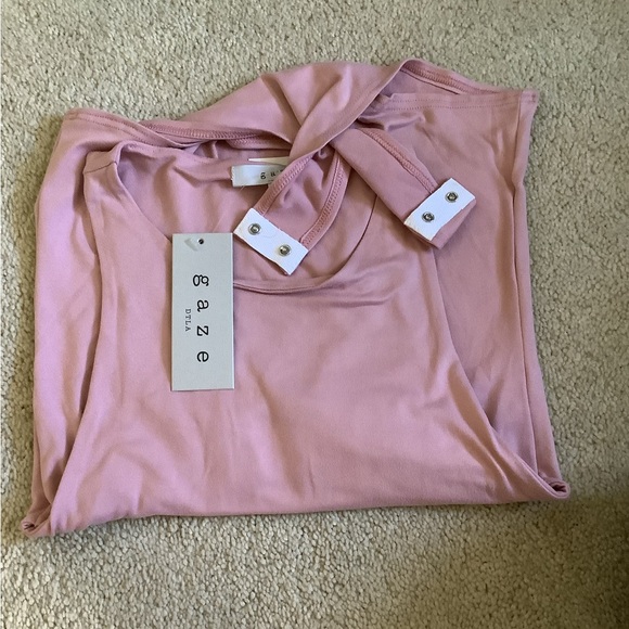 Gaze Pink Bodysuit w/ 2 snap closure - Picture 2 of 2